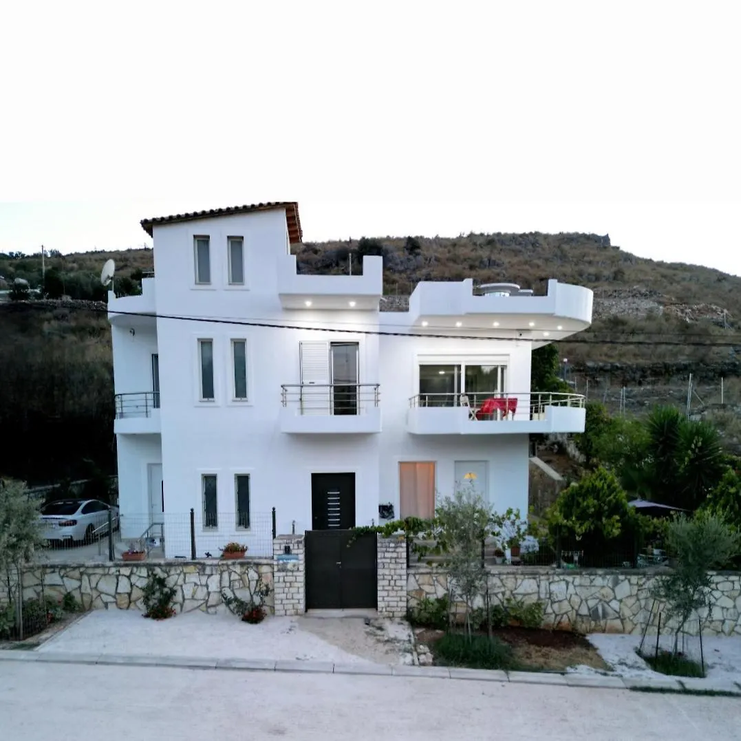 Blue Mare Apartments Sarandë