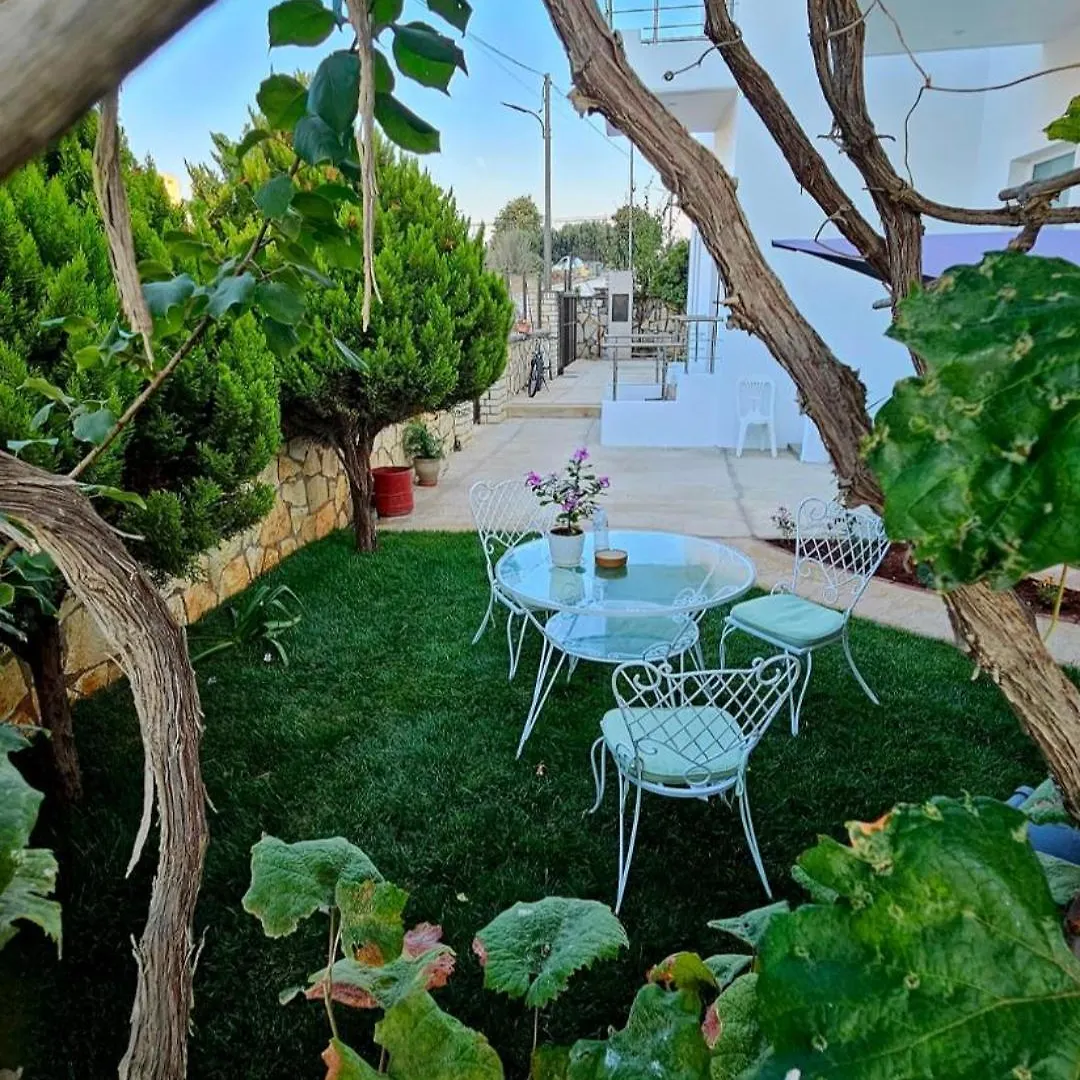 Blue Mare Apartments Sarandë 0*,